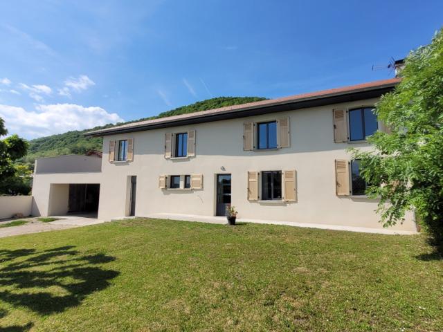 Maison 6 pièces 148 m²
