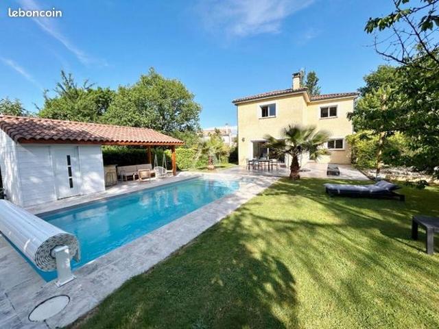 Maison 6 pièces 148 m²