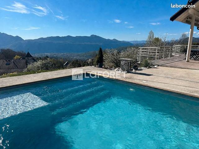 Maison 6 pièces 148 m²