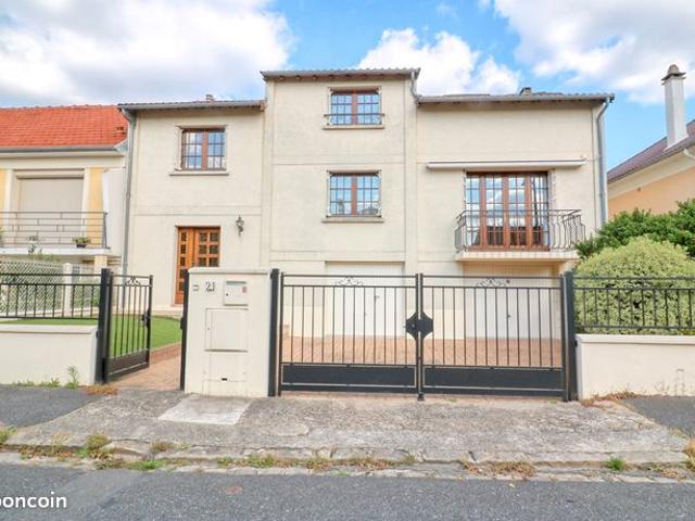 Maison 6 pièces 148 m²