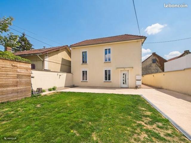 Maison 6 pièces 148 m²