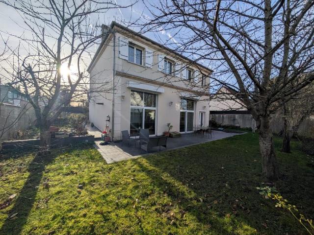 Maison 6 pièces 148 m²