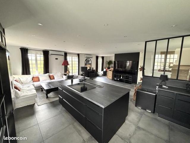 Maison 6 pièces 148 m²