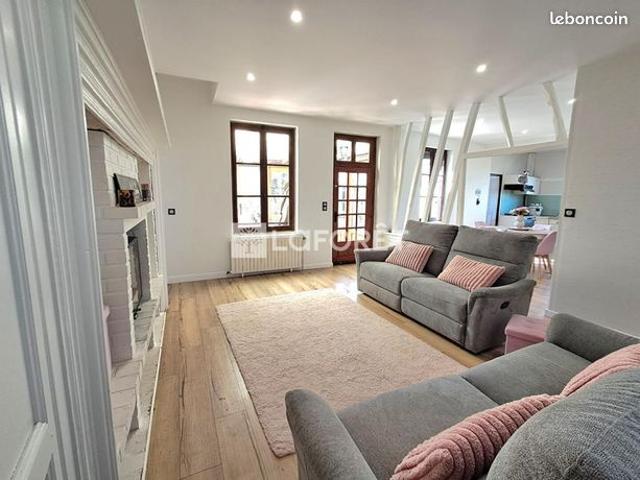 Maison 6 pièces 148 m²