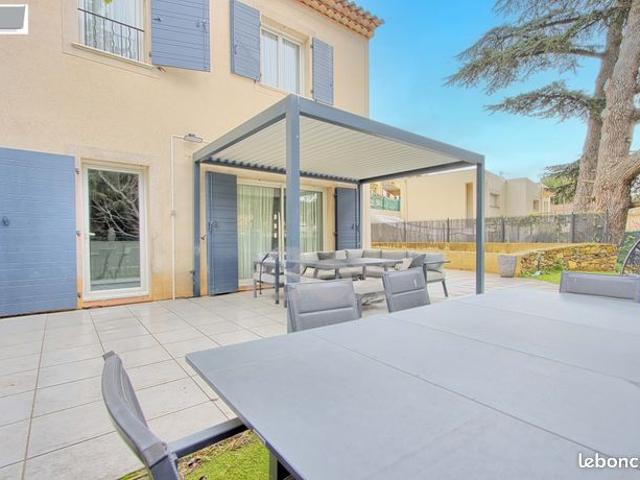 Maison 6 pièces 148 m²