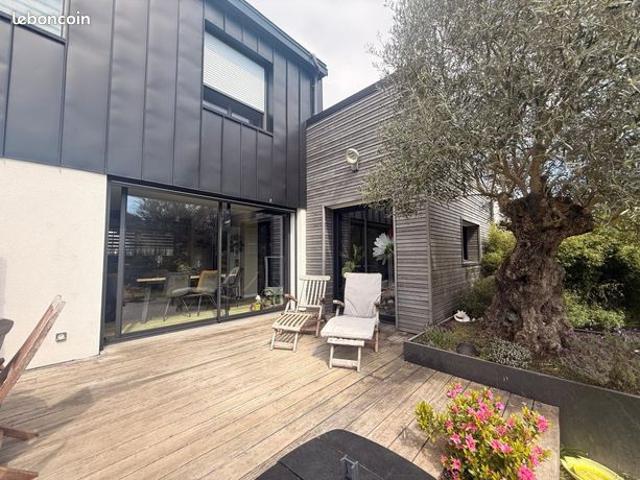 Maison 6 pièces 149 m²