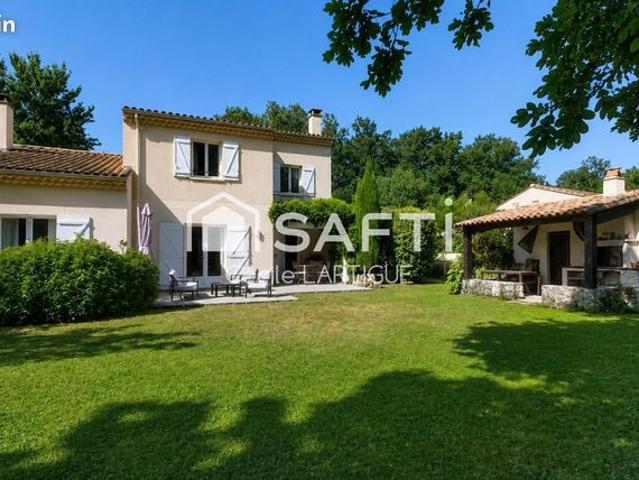 Maison 6 pièces 149 m²