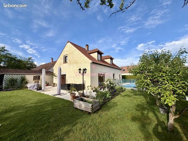 Maison 6 pièces 140 m²