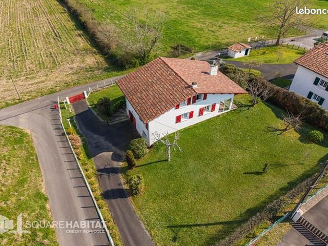 Maison 6 pièces 140 m²