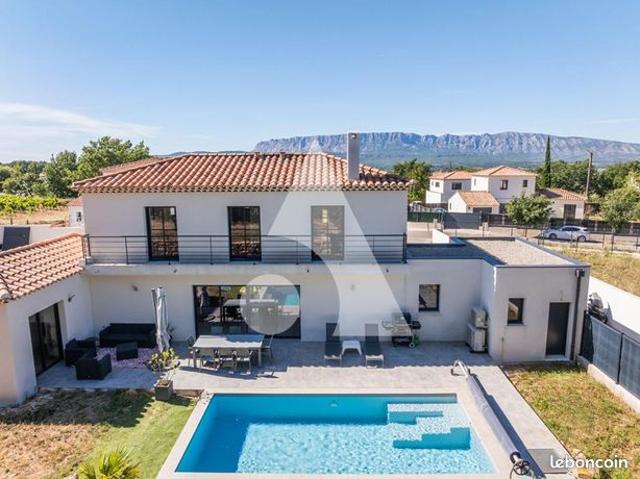Maison 6 pièces 140 m²