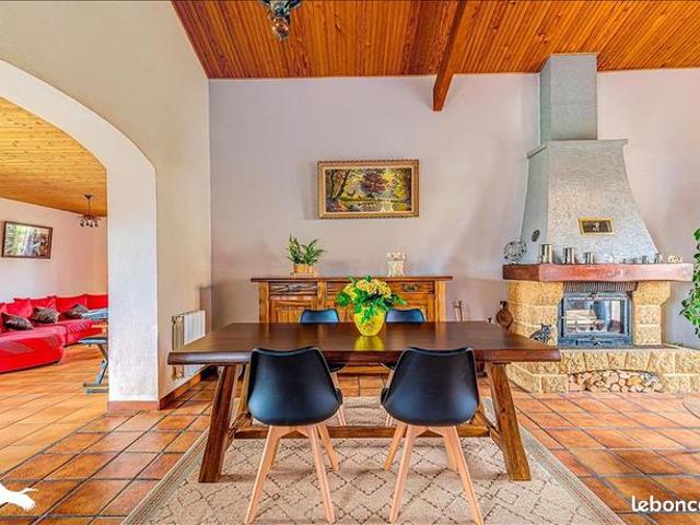 Maison 6 pièces 140 m²