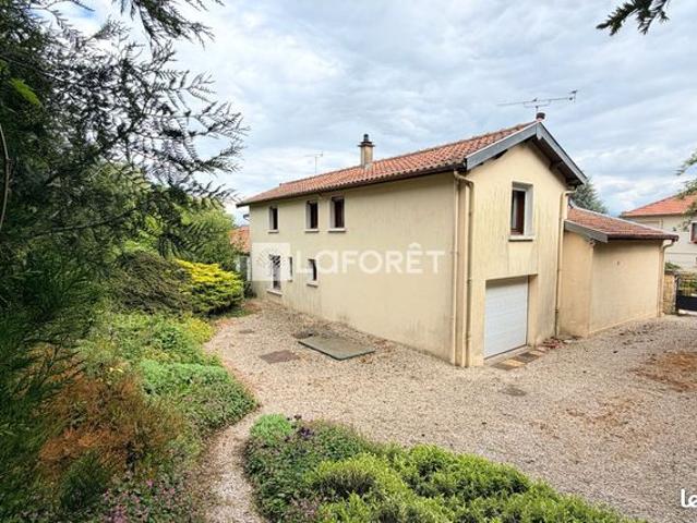 Maison 6 pièces 140 m²