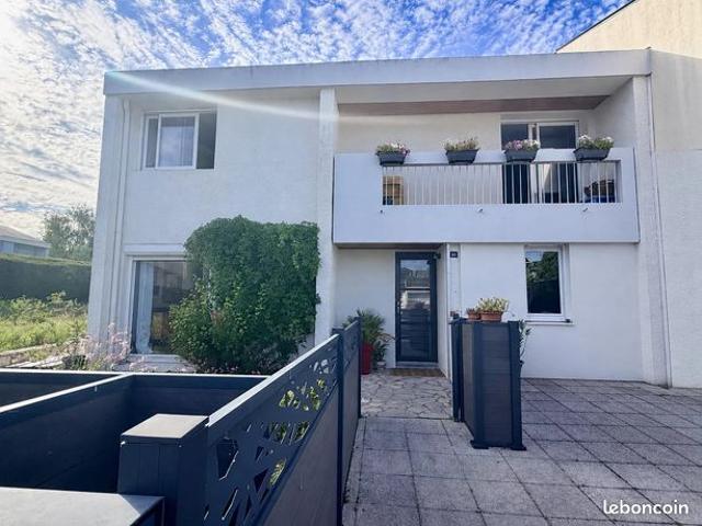 Maison 6 pièces 140 m²