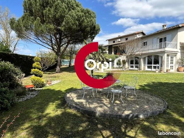 Maison 6 pièces 140 m²