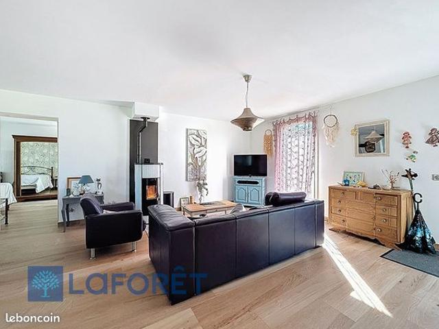 Maison 6 pièces 140 m²