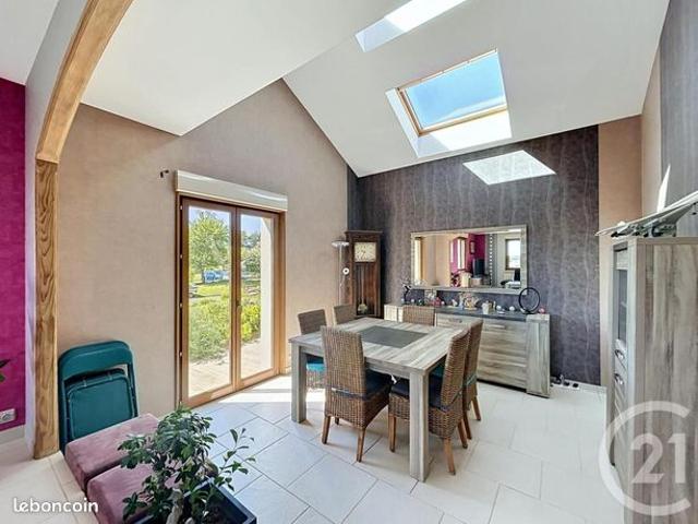 Maison 6 pièces 140 m²