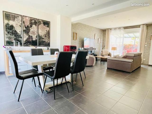 Maison 6 pièces 140 m²