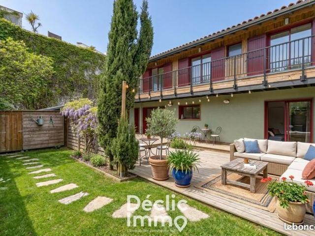 Maison 6 pièces 140 m²