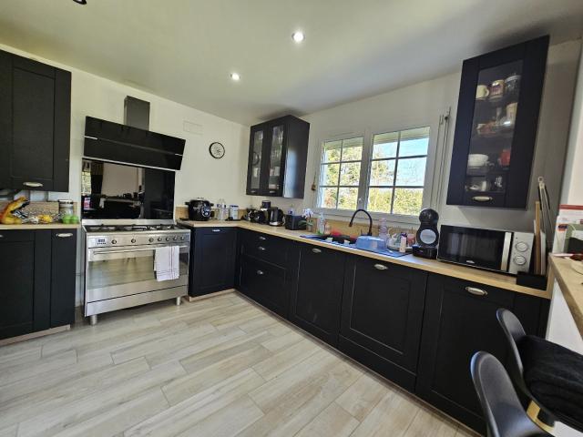 Maison 6 pièces 140 m²