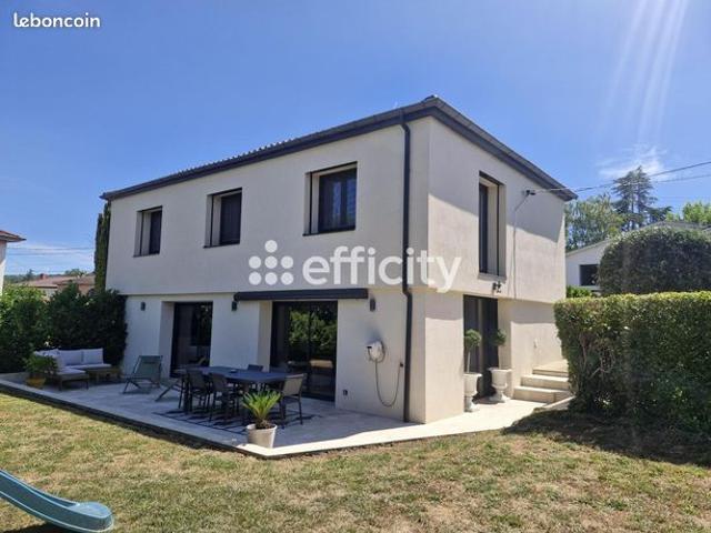 Maison 6 pièces 140 m²