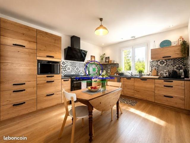 Maison 6 pièces 140 m²