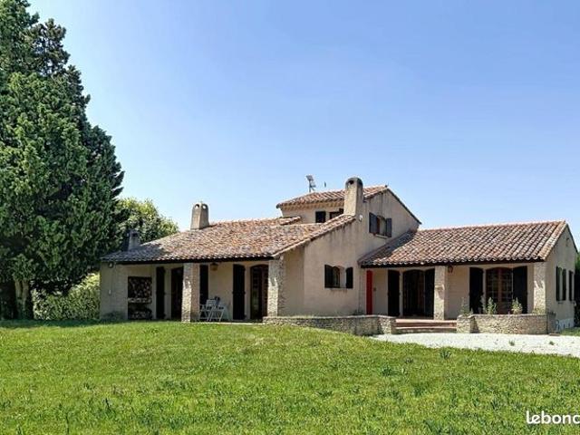 Maison 6 pièces 140 m²