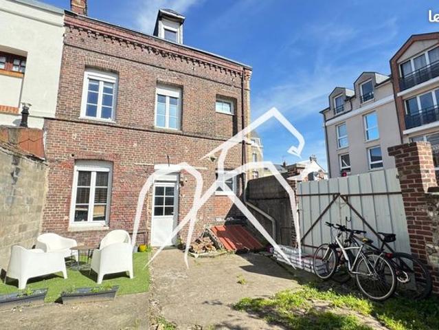 Maison 6 pièces 140 m²
