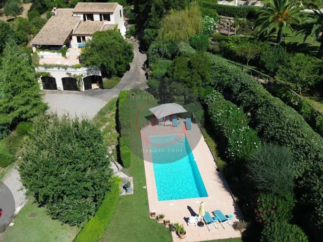 Maison 6 pièces 140 m²