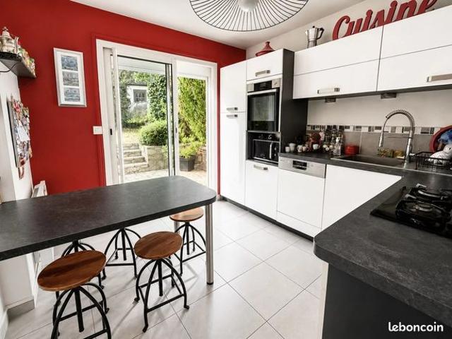 Maison 6 pièces 140 m²