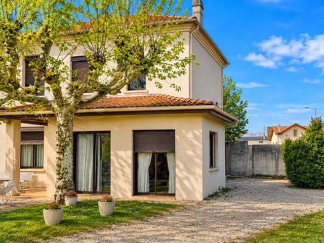 Maison 6 pièces 140 m²
