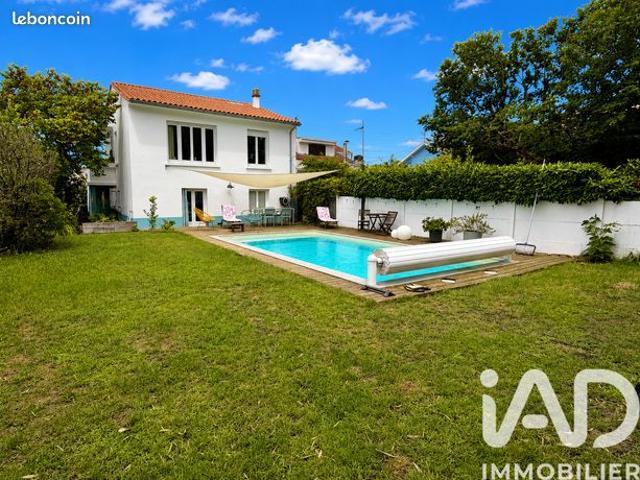 Maison 6 pièces 140 m²