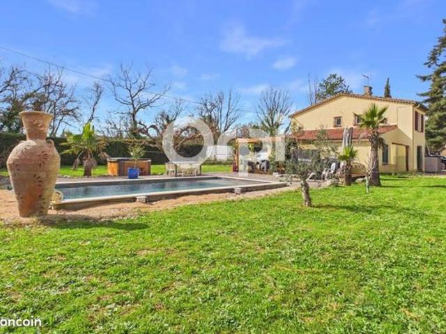 Maison 6 pièces 140 m²
