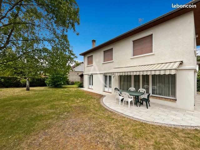 Maison 6 pièces 140 m²