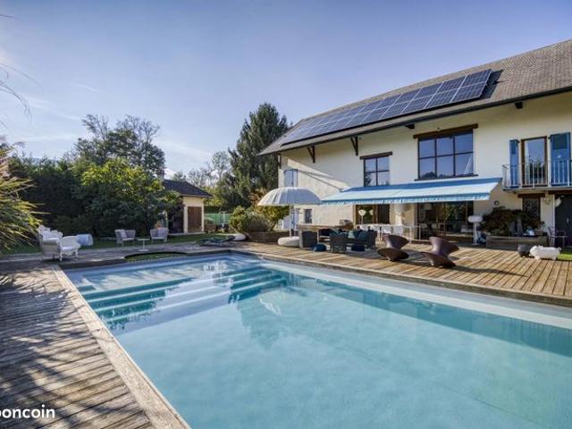 Maison 6 pièces 140 m²