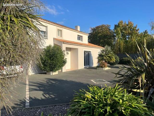 Maison 6 pièces 140 m²