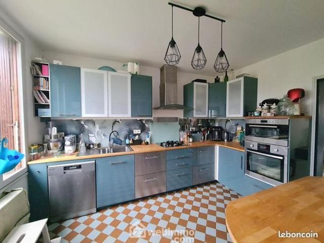 Maison 6 pièces 140 m²