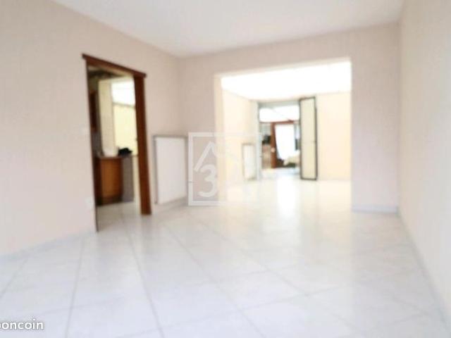 Maison 6 pièces 140 m²