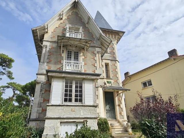 Maison 6 pièces 140 m²