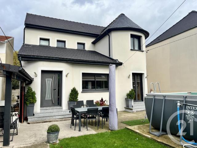 Maison 6 pièces 140 m²