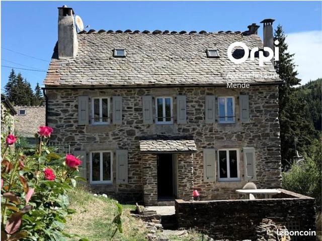 Maison 6 pièces 140 m²