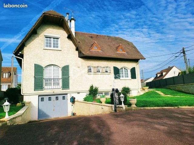 Maison 6 pièces 140 m²