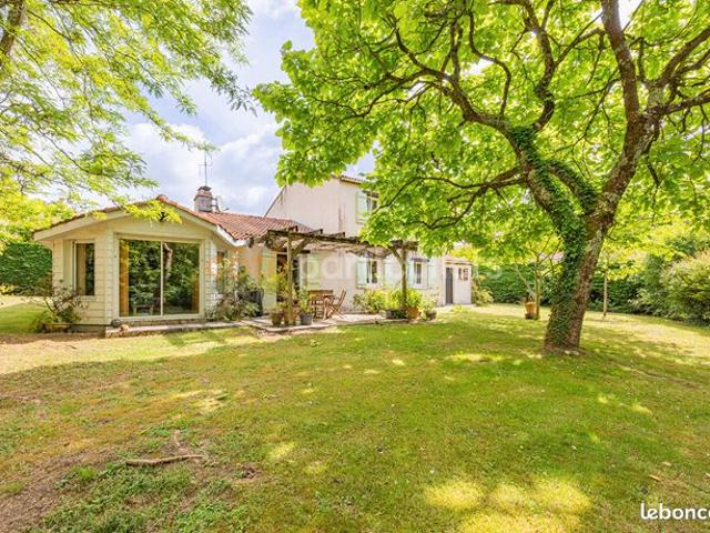 Maison 6 pièces 140 m²