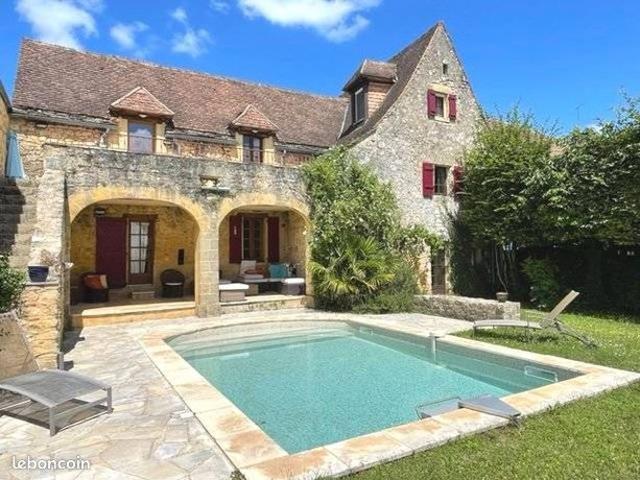 Maison 6 pièces 140 m²