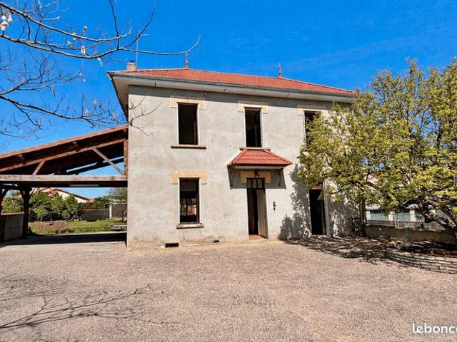 Maison 6 pièces 140 m²