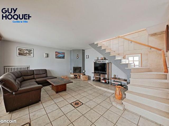 Maison 6 pièces 140 m²