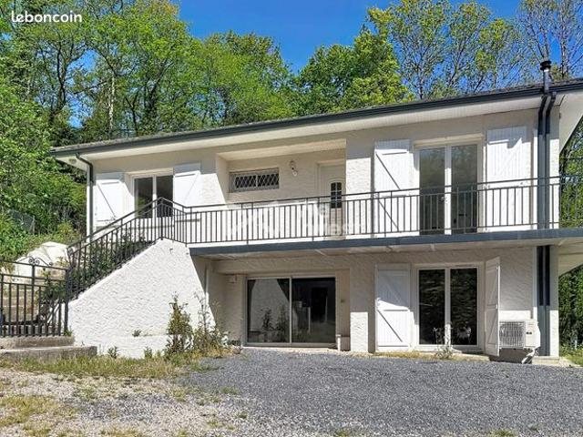 Maison 6 pièces 140 m²