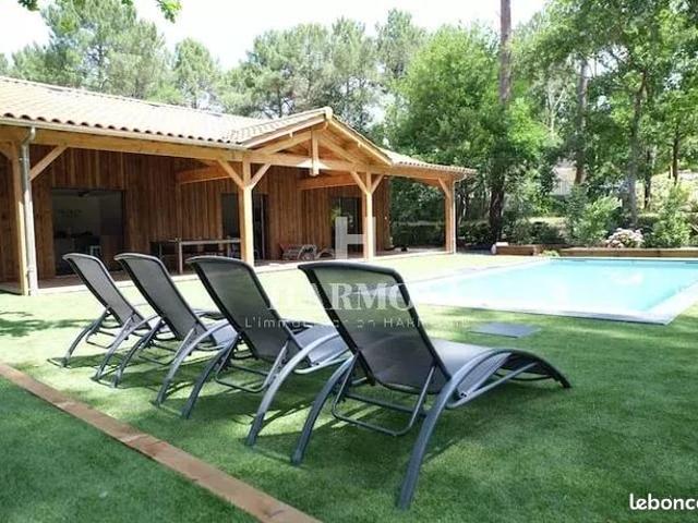 Villa 6 pièces 140 m²