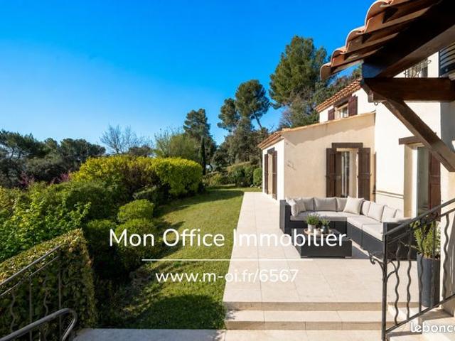 Maison 6 pièces 140 m²