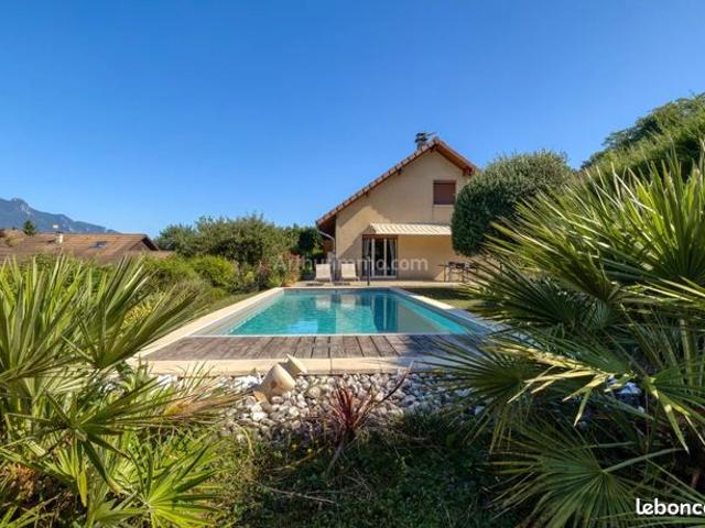 Maison 6 pièces 140 m²
