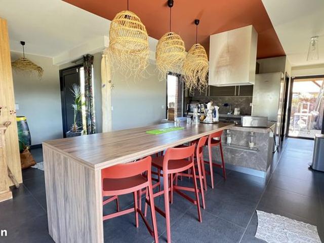 Maison 6 pièces 140 m²